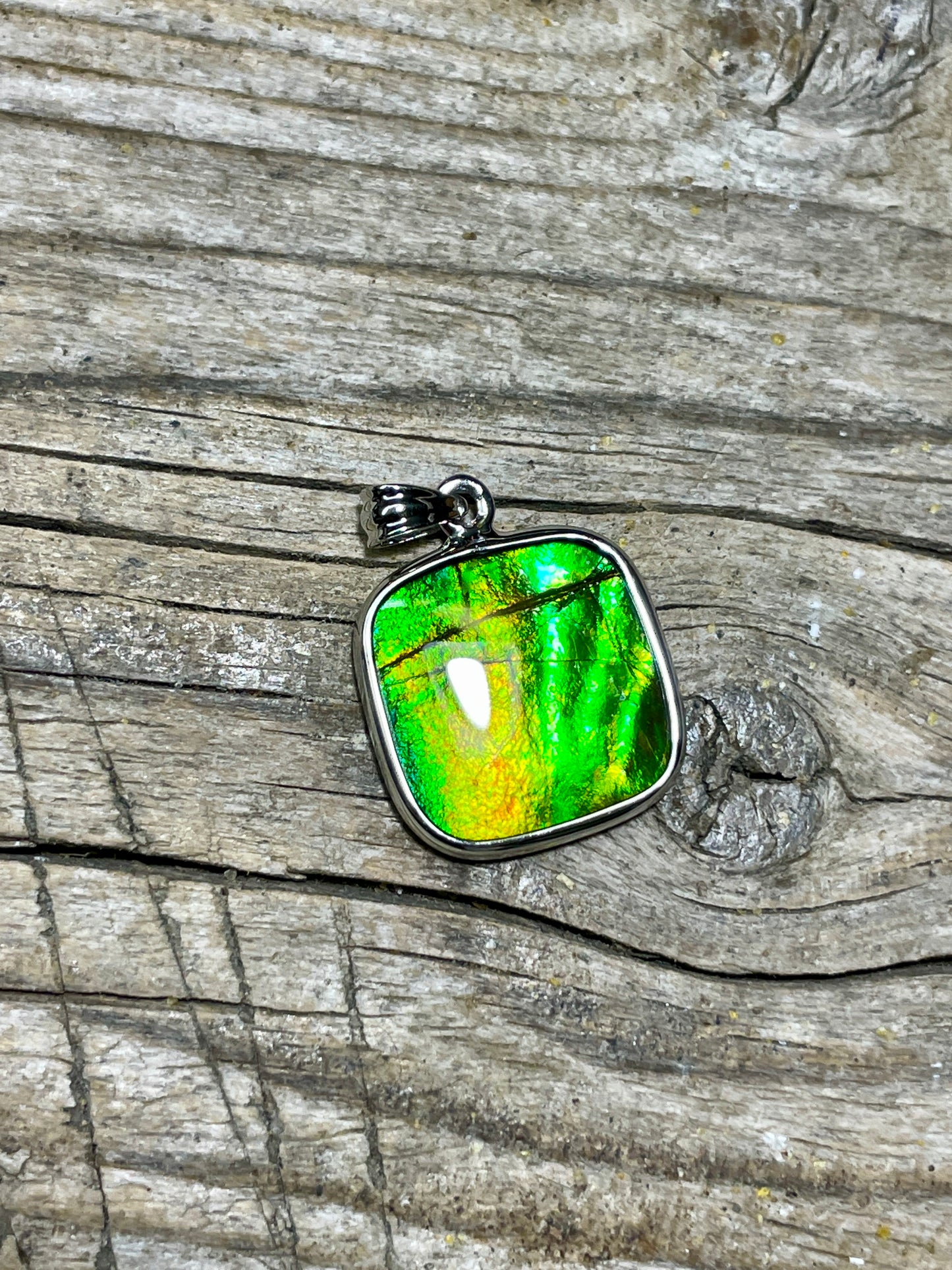 Ammolite Pendant Sterling 925 Silver Green Square J1002